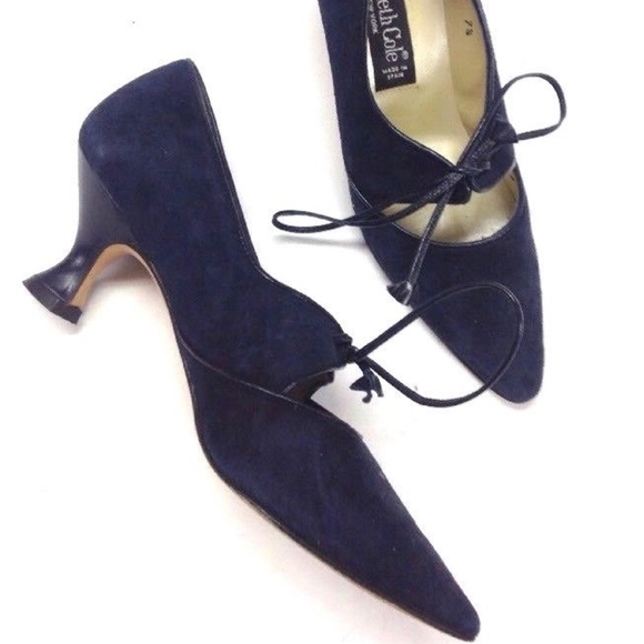 kenneth cole kitten heel